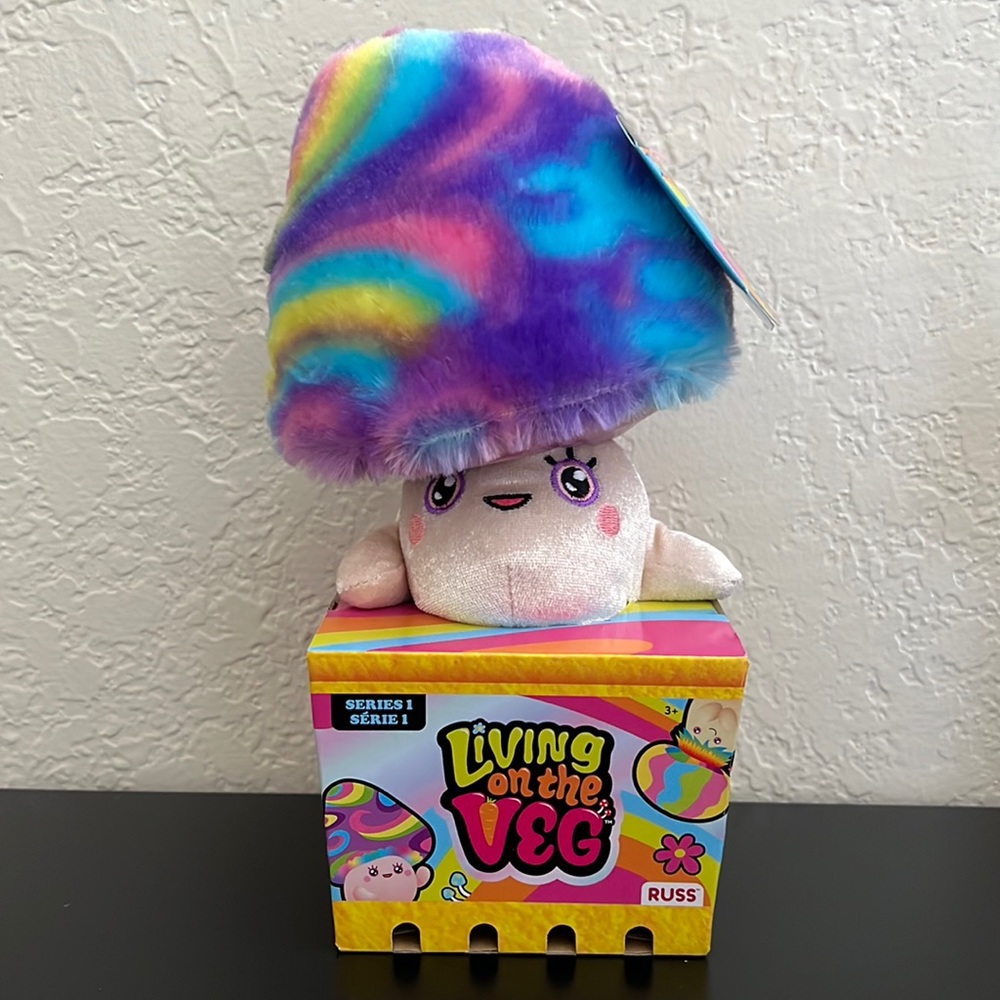 Living On The Veg - Maisey Plush